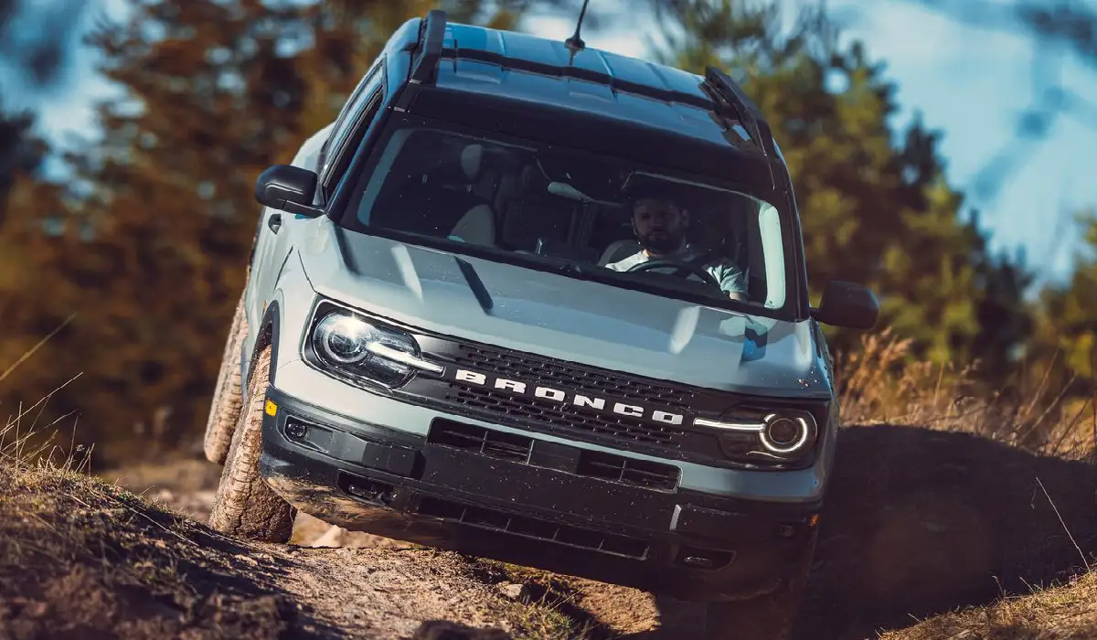 Ford - Bronco Raptor 4Dr - Best Car Rentals - Best Preowned Car - Exclusive Concierge Club.webp